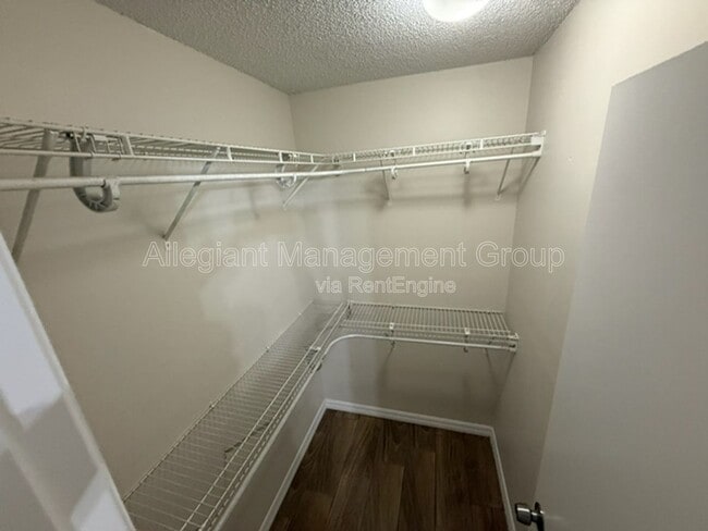 Building Photo - 2362 Harbor Town Dr