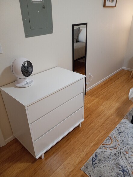 Building Photo - 2150-2160 Raynor St SE