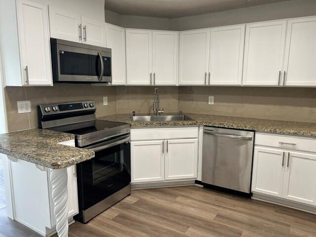 Building Photo - 2175 NE 56th St