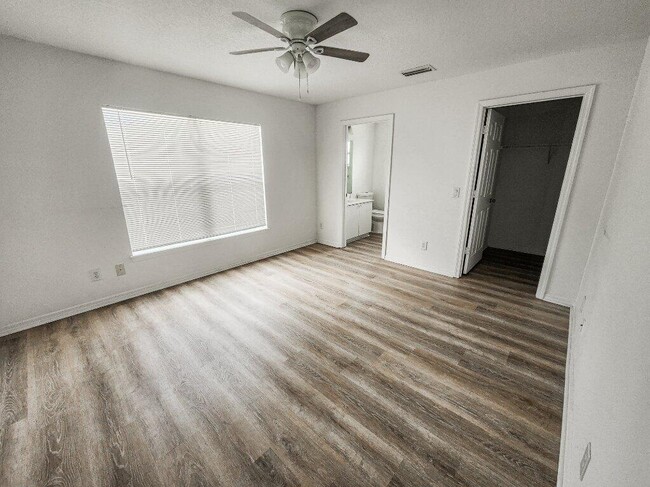Building Photo - 151 Carmelite Ave NW