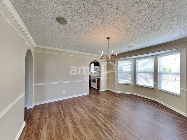 Building Photo - 35 Langtree Dr