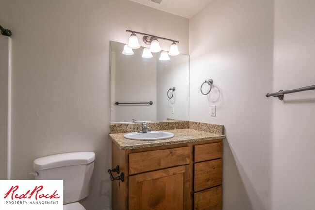 Building Photo - MOVE IN SPECIAL! $200 Off 1st Full Months Rent!