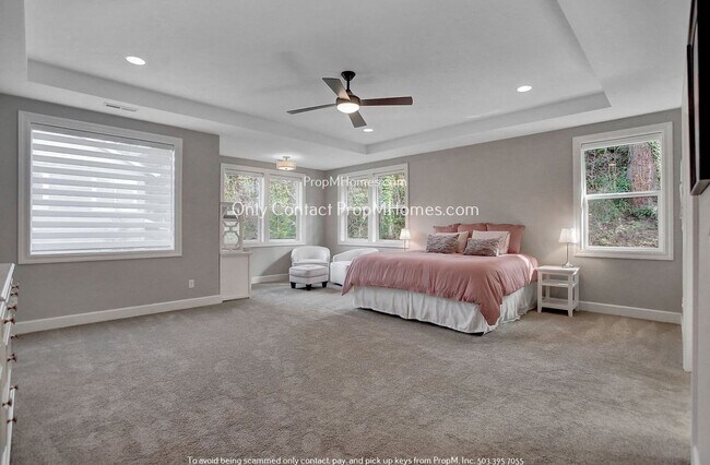 Building Photo - Stunning & Beautiful Four Bedroom Home In ...