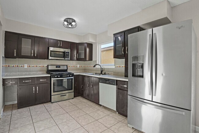 Building Photo - 10953 Casey Stengel Pl