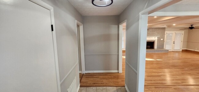 Building Photo - 3 bedroom home in North Columbus