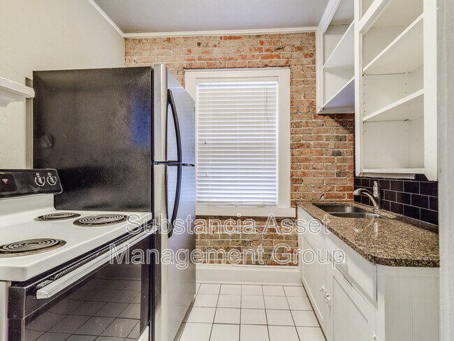 Building Photo - 429 NW 11th St