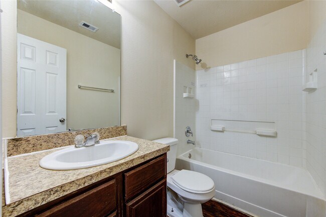 Building Photo - 15531 Kiplands Bend Dr