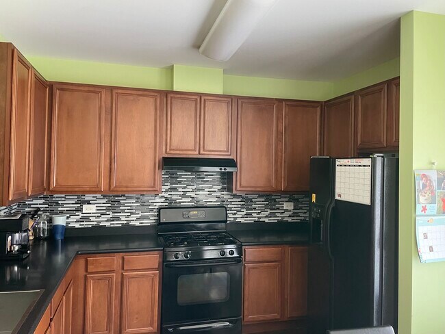 Building Photo - 758 Hanbury Dr