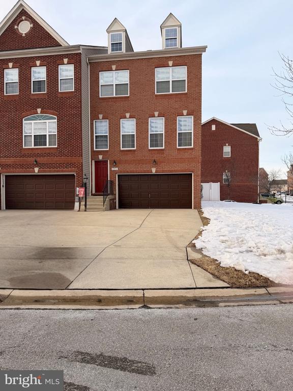 Building Photo - 4904 Olympia Pl