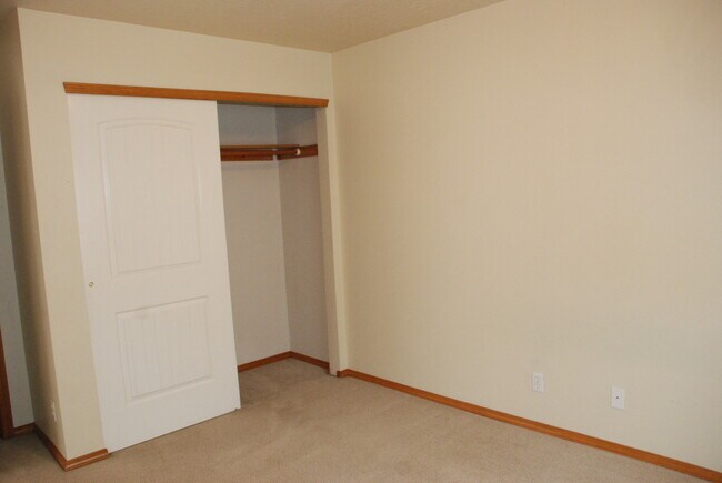 Building Photo - 6364 W Trestle St