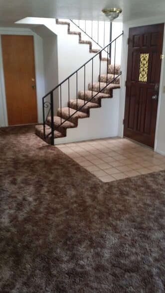 Building Photo - 310 Saint Michael Ct