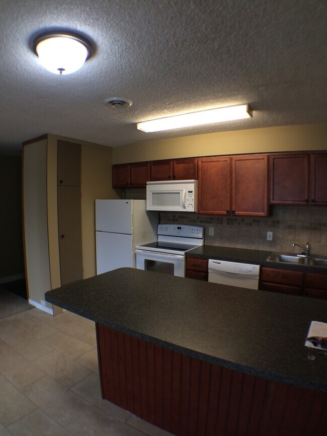Interior Photo - 601 So. 18th St.