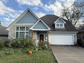 Building Photo - "Charming 3-Bed Home with 2.5 Baths & Spacious 2296 Sq Ft in Waco!"