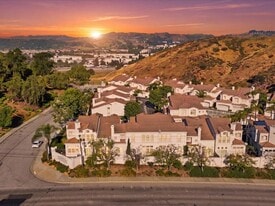 Building Photo - 356 Carrione Ct