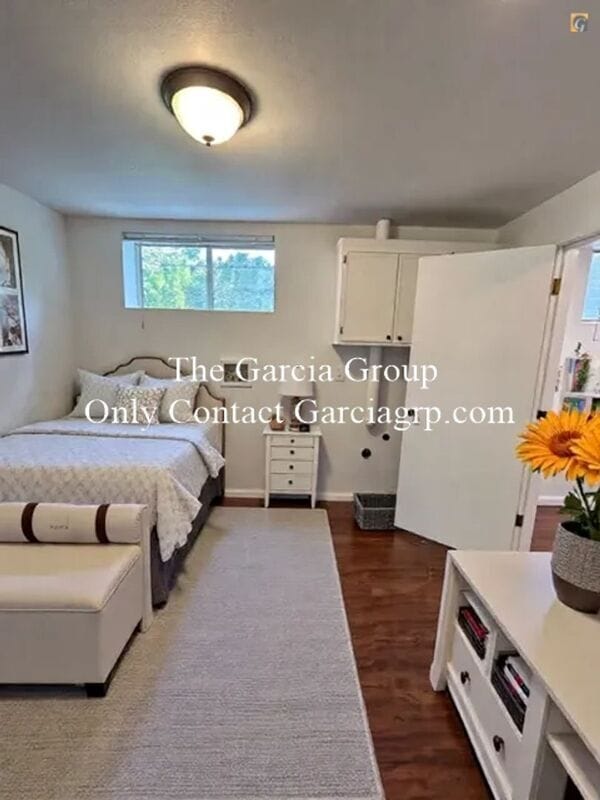 Building Photo - 17050 SE Gurnee Ave