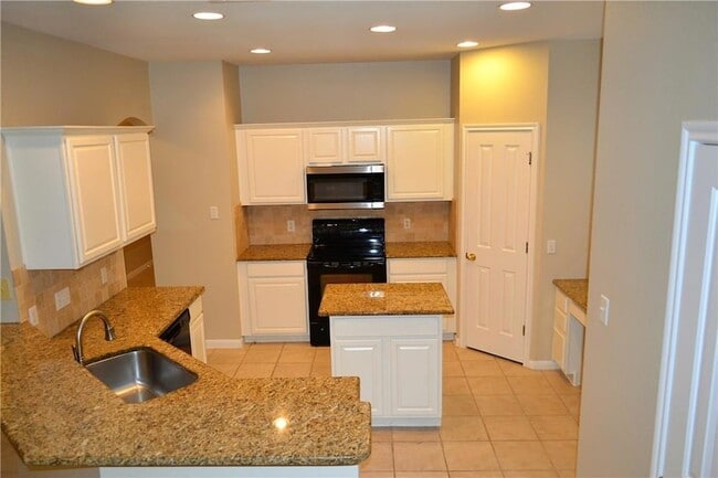 Building Photo - 17305 Montana Falls Dr