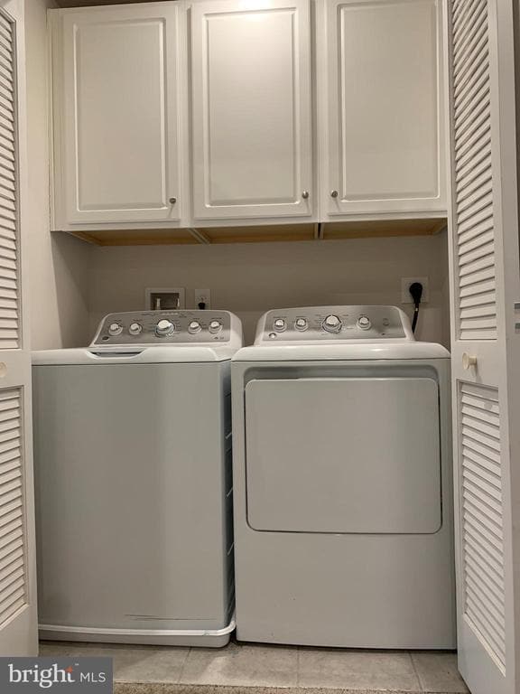 Building Photo - 111 Almond Dr