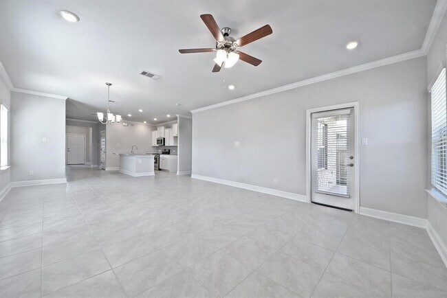 Building Photo - 400 Camino Bay Dr