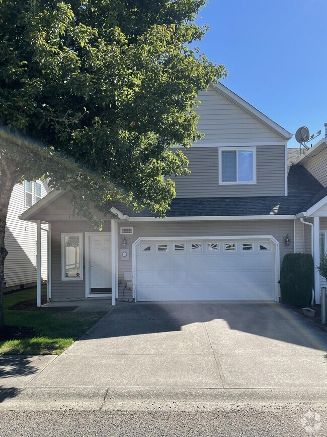 Building Photo - 2215 NE 163rd Ave