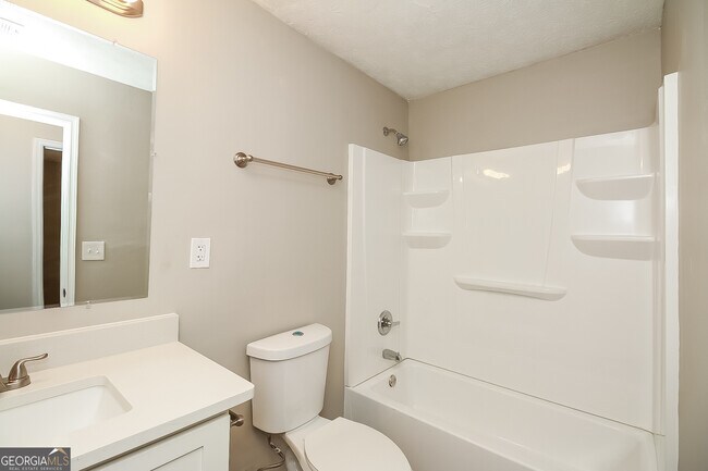 Building Photo - 8178 Winewood Way