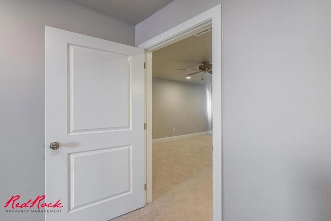 Building Photo - Welcome to Your Dream Home!