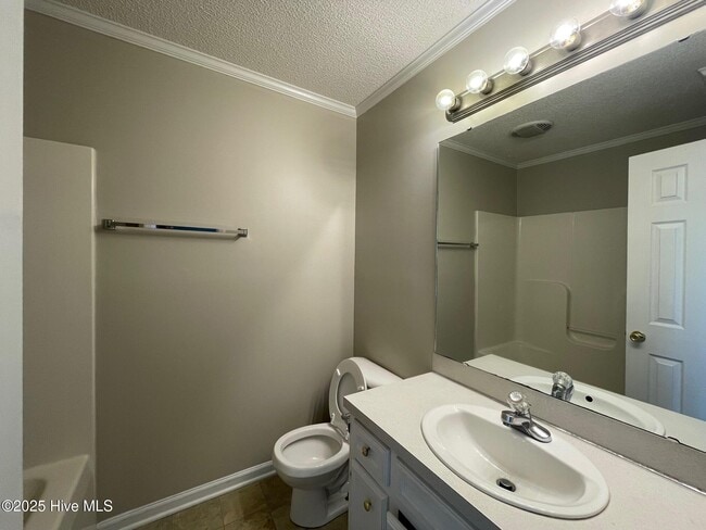 Building Photo - 3915 Sterling Pointe Dr