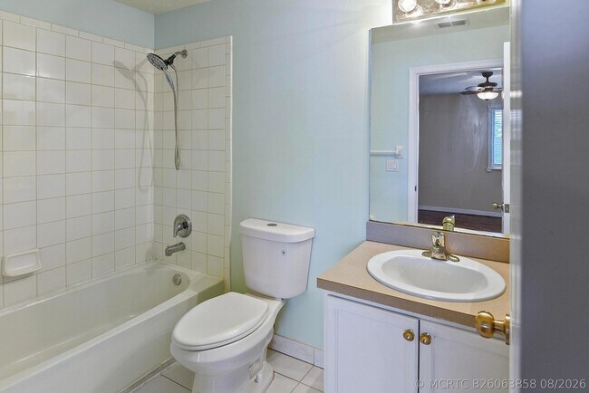 Building Photo - 2205 Marshfield Ct