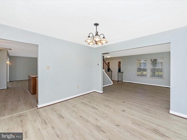 Building Photo - 408 Willow Hill Pl