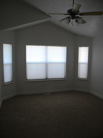 Building Photo - Great Town Home for Rent in Ogden
