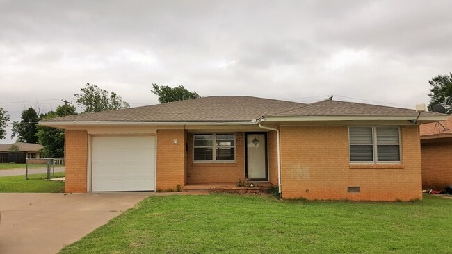 Primary Photo - Beautifully Updated 3 bedroom 1 bath