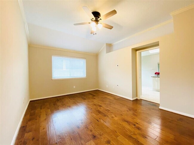 Building Photo - 3727 Bartons Ln