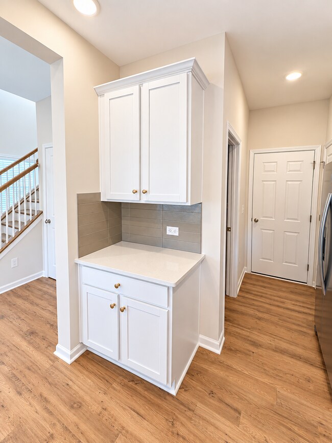 Building Photo - Now Leasing! 1 Month Free | Brand-New 3BR Home with 2-Car Garage Near Downtown Mooresville