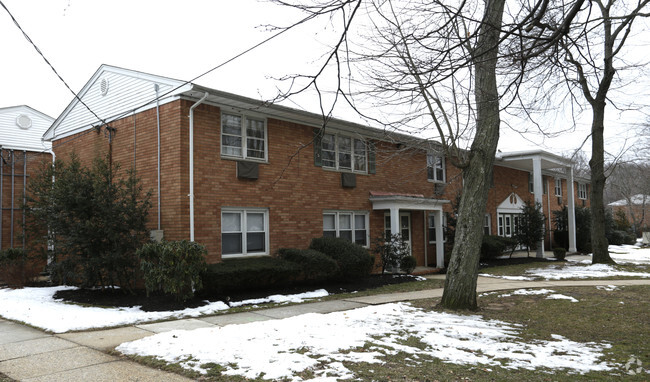 Building Photo - Navesink Cove Condominiums