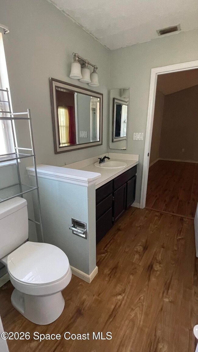 Building Photo - 2555 Street Pauls Dr