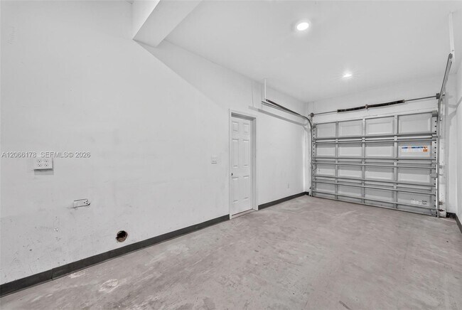 Building Photo - 7516 Mutiny Ave