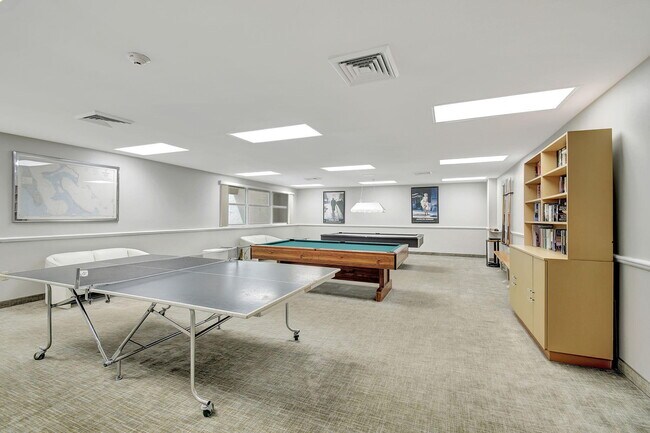 Building Photo - 3520 S Ocean Blvd