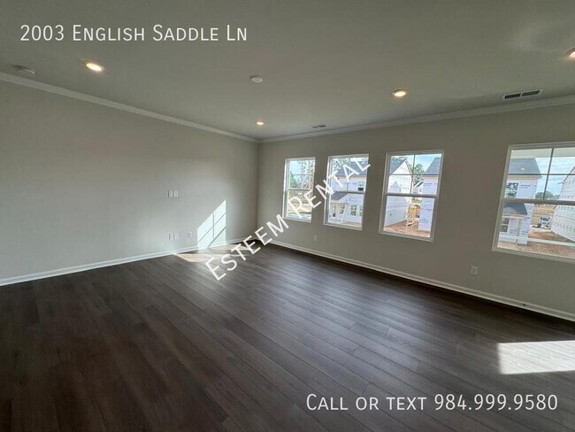 Building Photo - 2003 English Saddle Ln