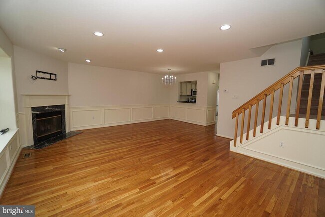 Building Photo - 2000 Harvard Dr