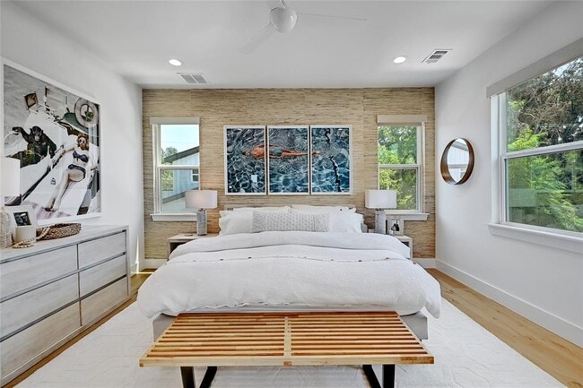 Building Photo - 2909 Kuhlman Ave