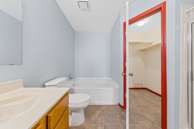 Building Photo - 7919 Wayside Trail