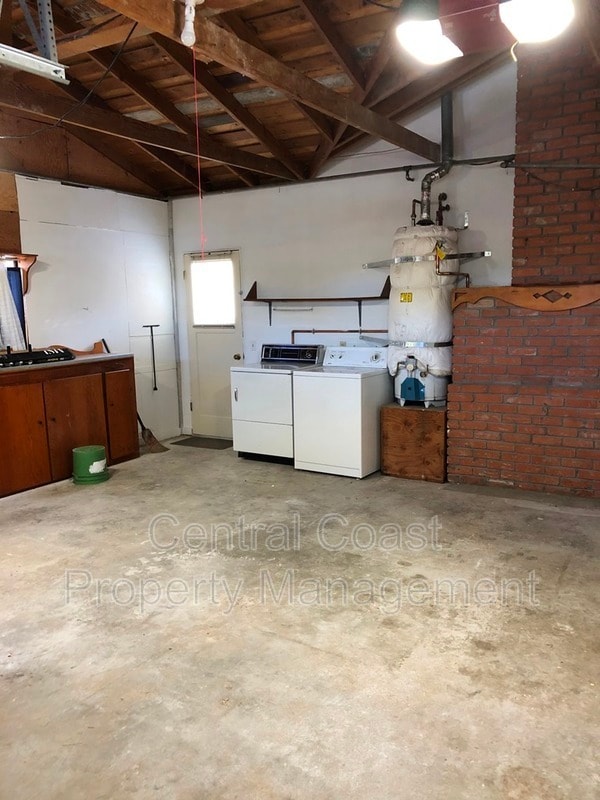 Building Photo - 725 Lobos St