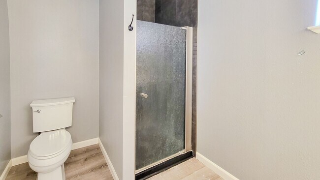 Building Photo - 8525 Del Rey Ave