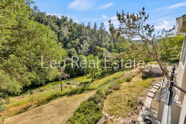 Building Photo - 6811 Beaver Pond Rd