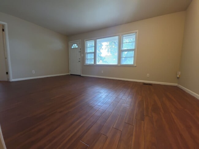 Building Photo - 4504 Sparkman Dr NW