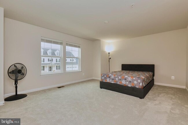 Building Photo - 1006 Shenandoah View Pkwy