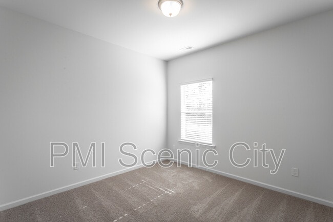 Building Photo - 8836 Meadowvale Ct