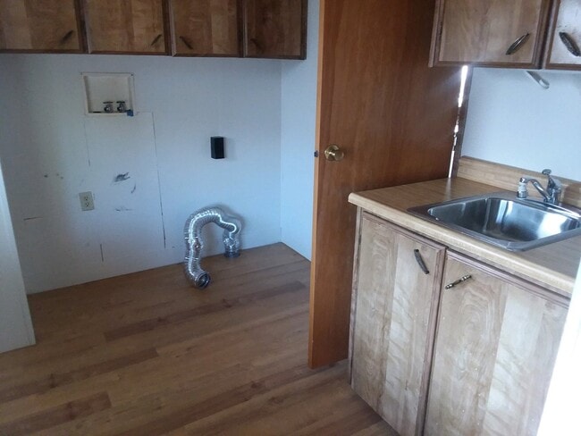 Building Photo - 2 Bedroom/2 Bath Modular Home Available Now!