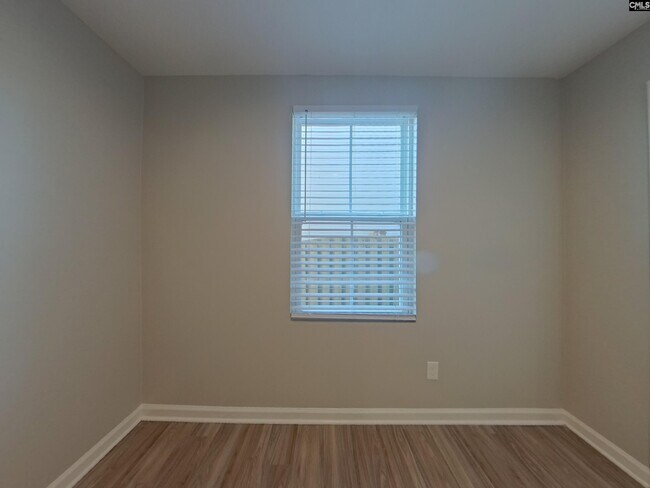 Building Photo - 513 Scribes Ln