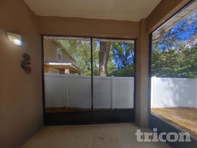 Building Photo - 304 Churchill Downs Blvd