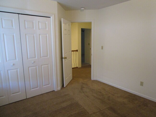 Building Photo - 4302-4304 Cheryl Ct.